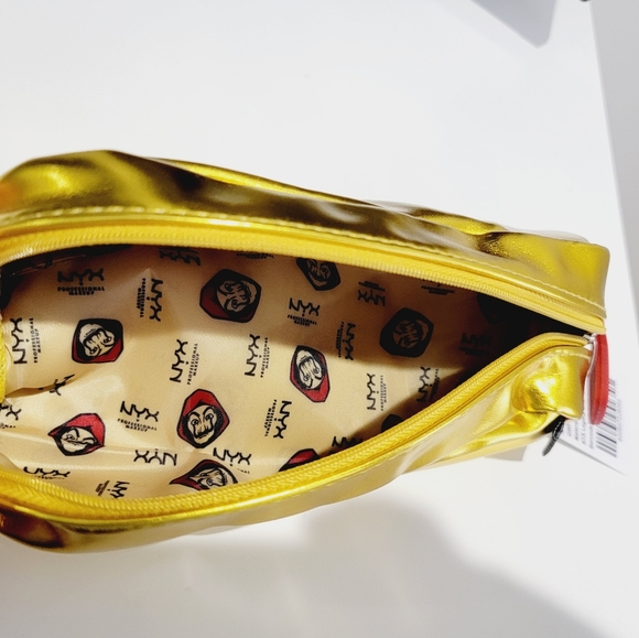 New! NYX Money Heist Makeup Bag - Picture 3 of 4